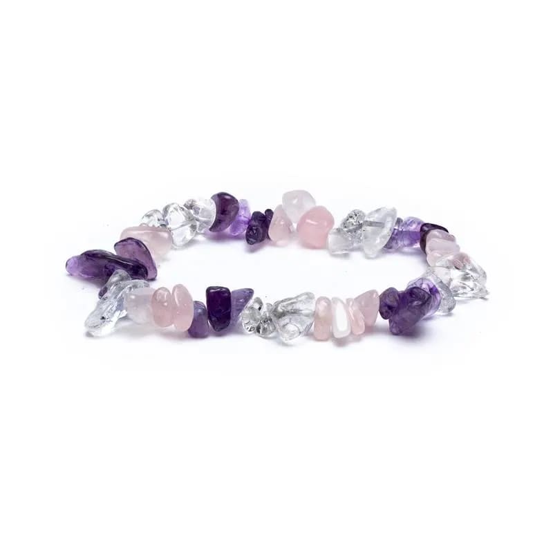 Zoom sur le bracelet chips triangle d'or.